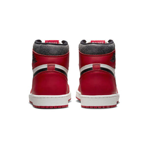 Air Jordan 1 Retro High OG Chicago Lost & Found
