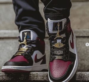 Air Jordan 1 Mid SE Gold Pendants Dark Beetroot WMNS