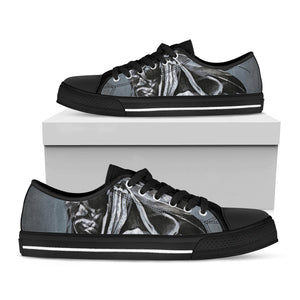Monochrome Native Indian Portrait Print Black Low Top Sneakers