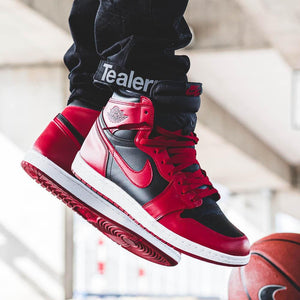Air Jordan 1 Retro High 85 Varsity Red