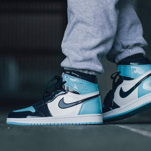 Air Jordan 1 Wmns Retro High OG Blue Chill