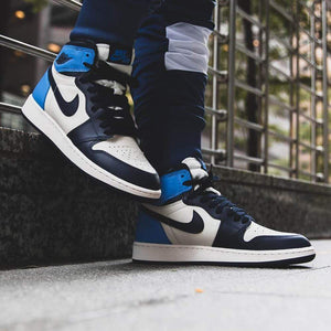 Air Jordan 1 Retro High OG Obsidian UNC
