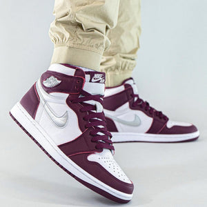 Air Jordan 1 Retro High OG Bordeaux