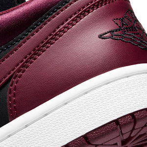 Air Jordan 1 Wmns Low SE Dark Beetroot