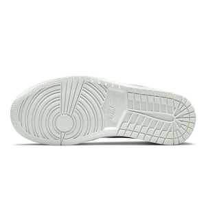 Air Jordan 1 Wmns Low SE Barely Green