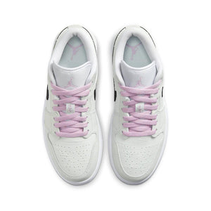 Air Jordan 1 Wmns Low SE Barely Green