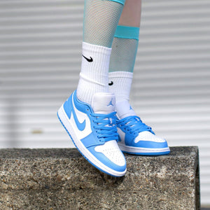Air Jordan 1 Low Wmns UNC