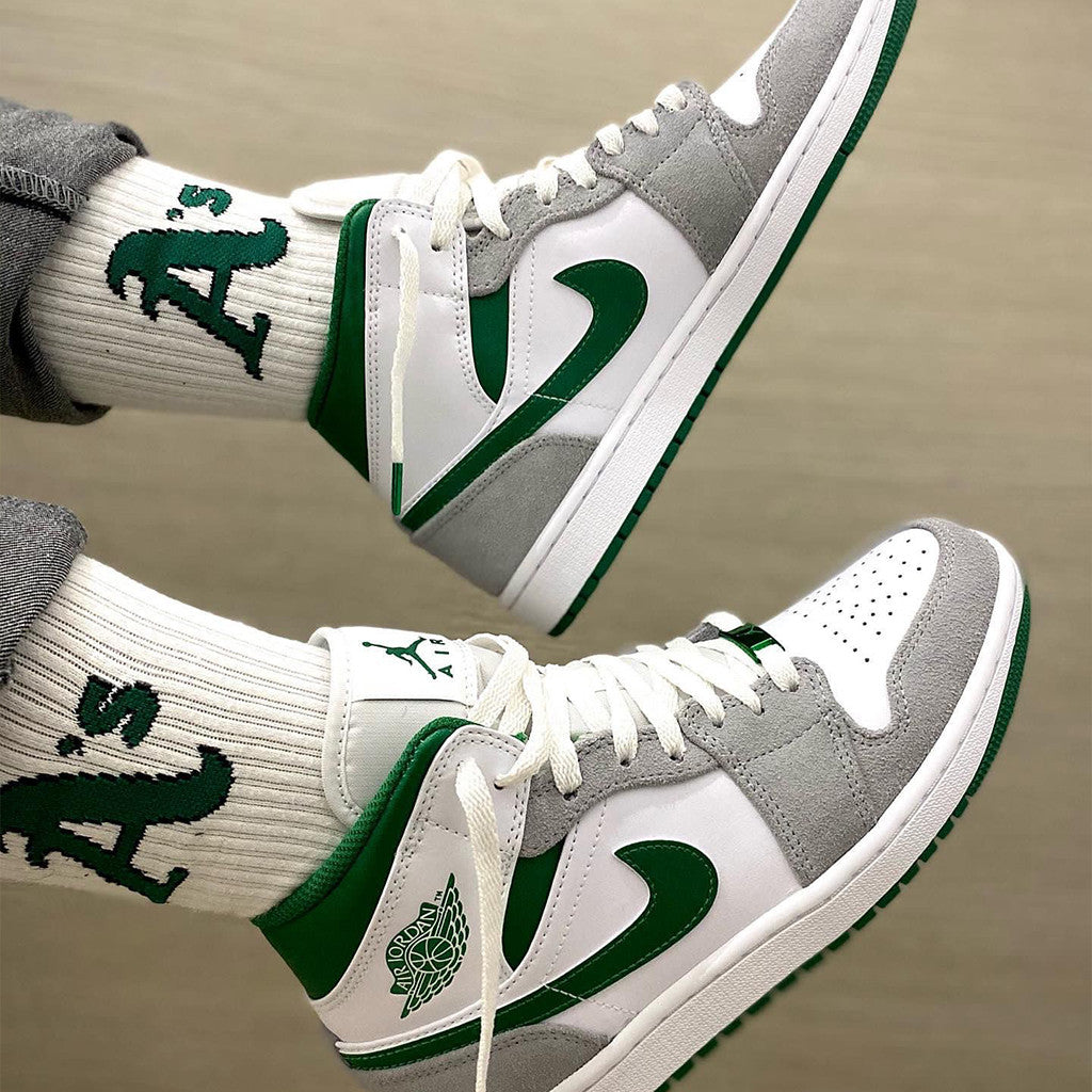 Air Jordan 1 Mid SE Grey Pine Green