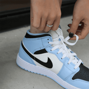 Air Jordan 1 Mid Mid GS Ice Blue