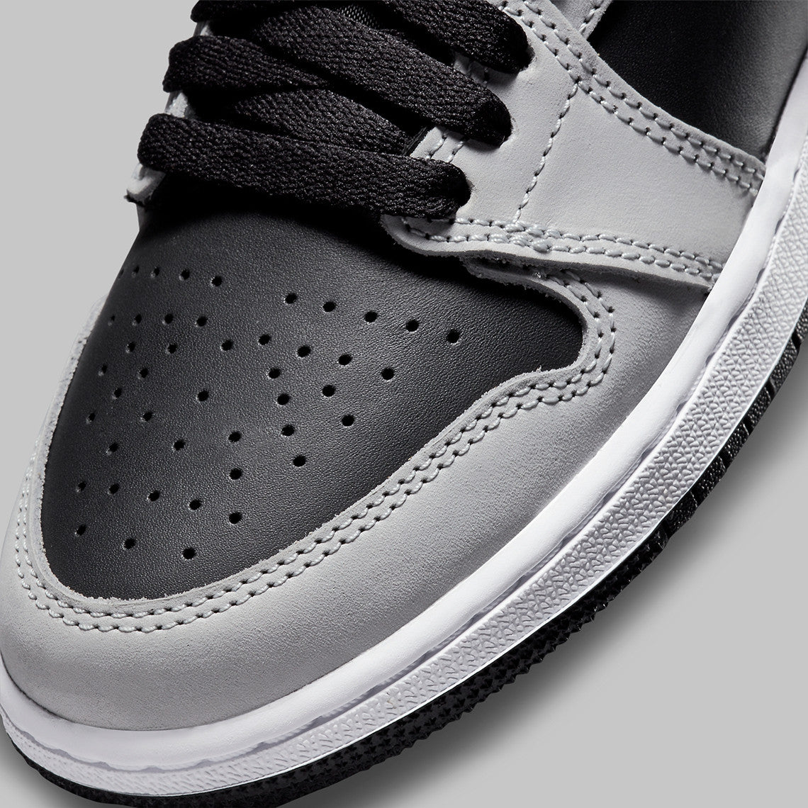 Air Jordan 1 Retro High OG Shadow 2.0