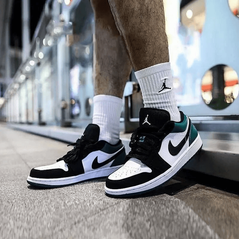 Air Jordan 1 Low Mystic Green