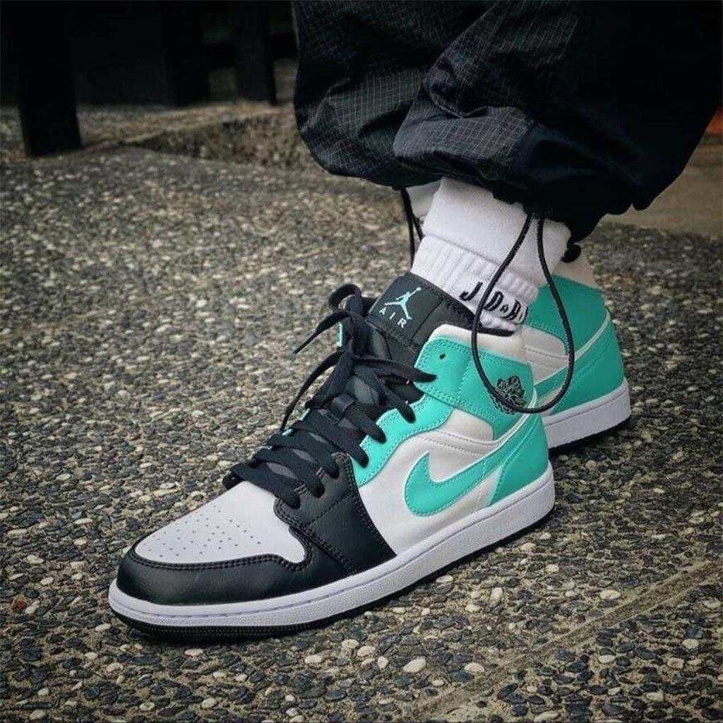 Air Jordan 1 Mid Island Green