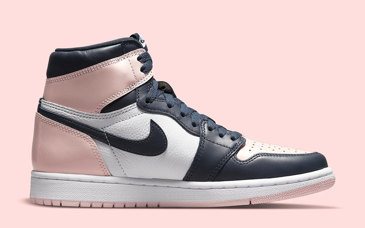 Air Jordan 1 High OG Atmosphere Bubble Gum
