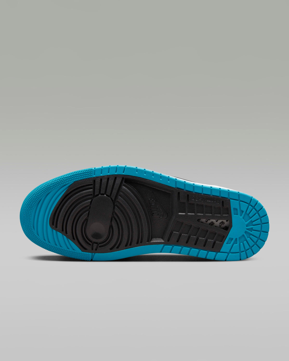 Air Jordan 1 Zoom CMFT 2 Bleached Aqua