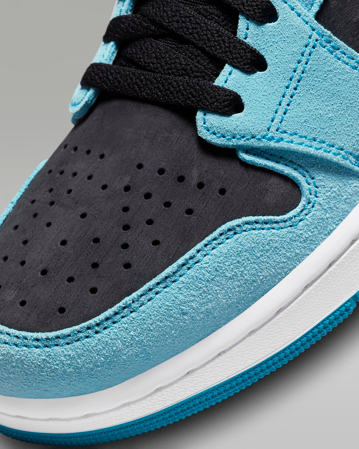 Air Jordan 1 Zoom CMFT 2 Bleached Aqua