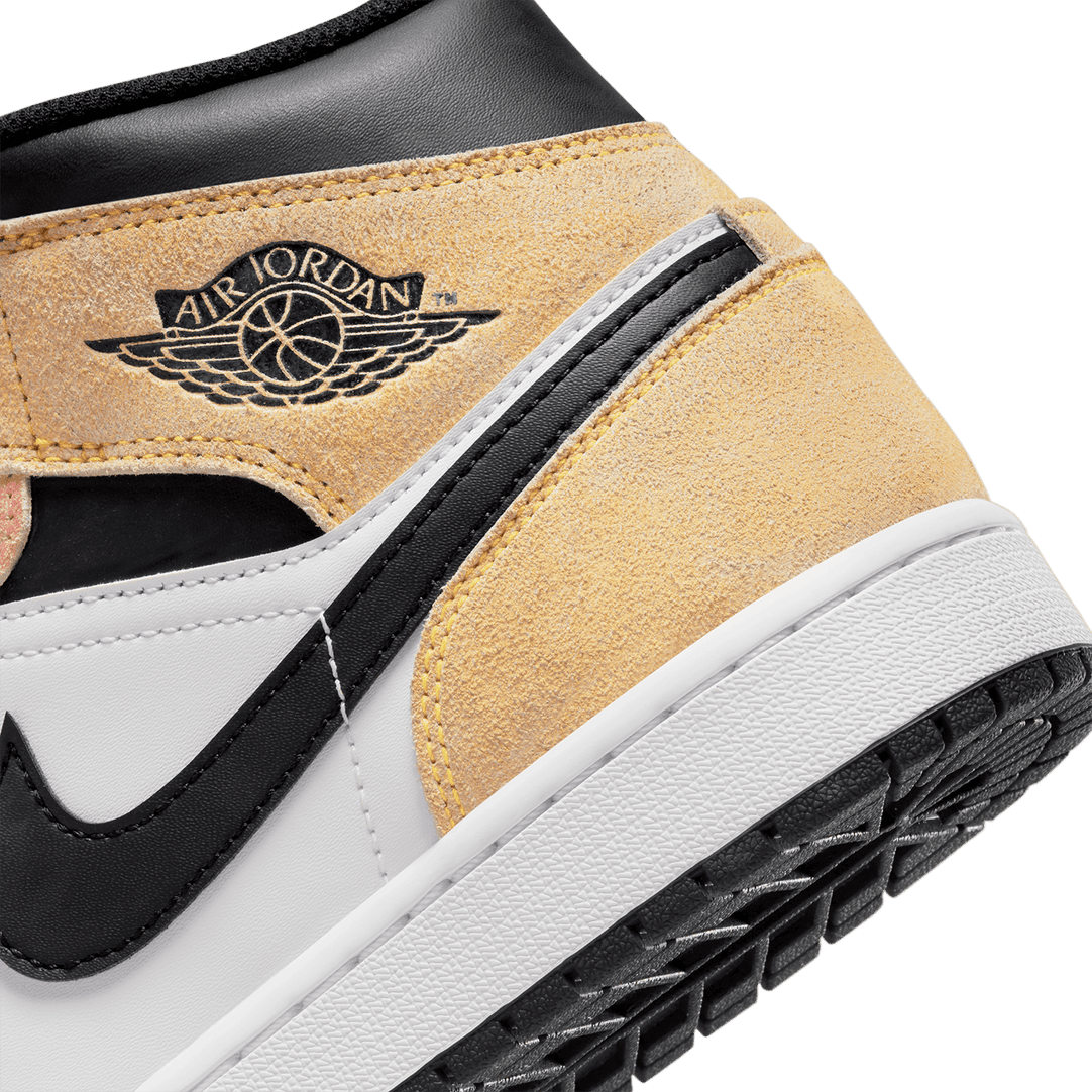 Air Jordan 1 Mid SE Magic Ember