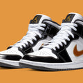 Air Jordan 1 Mid SE Black/Gold
