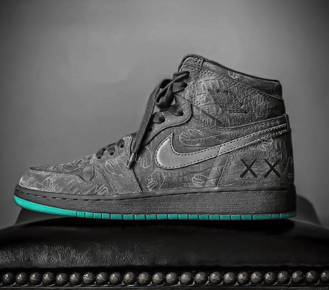 KAWS x AIR JORDAN 1