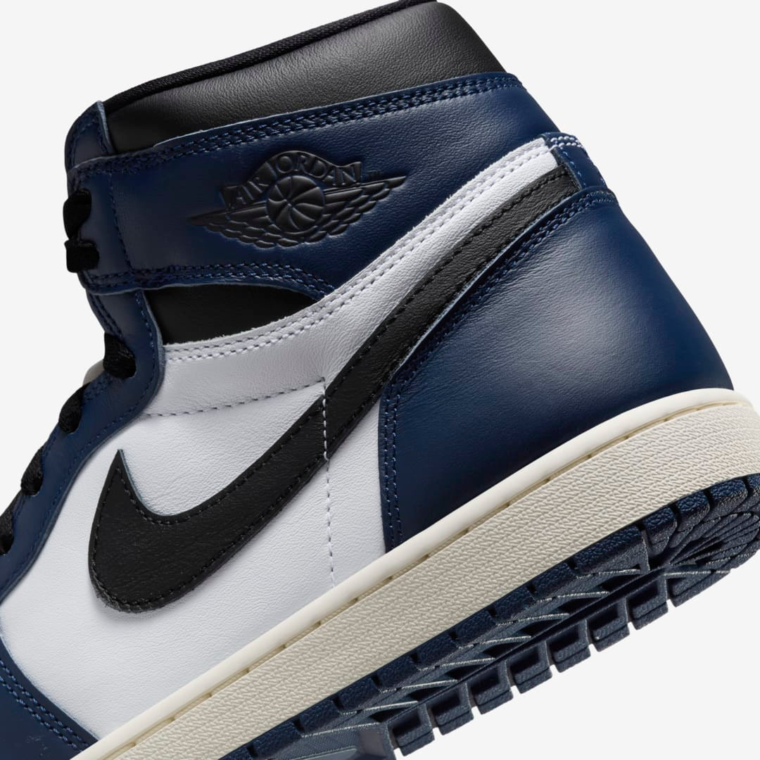 Air Jordan 1 High OG Midnight Navy2024