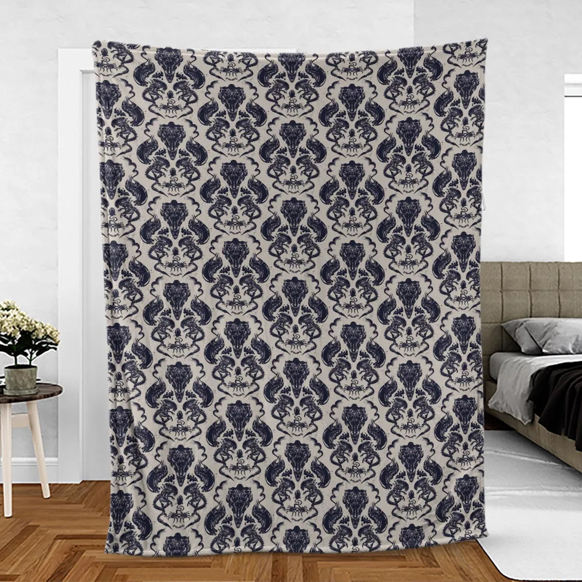Alien Xenomorph Pattern Fleece Blanket