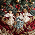 Ornaments Of Heaven Christmas Quilted Tree Skirt Warm and Soft Christmas Tree Skirt for Winter