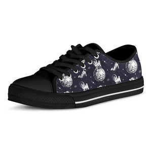 Astronaut Pug In Space Pattern Print Black Low Top Sneakers