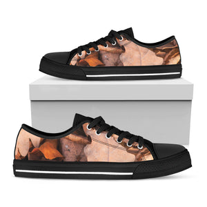 Autumn Oak leaf Print Black Low Top Sneakers
