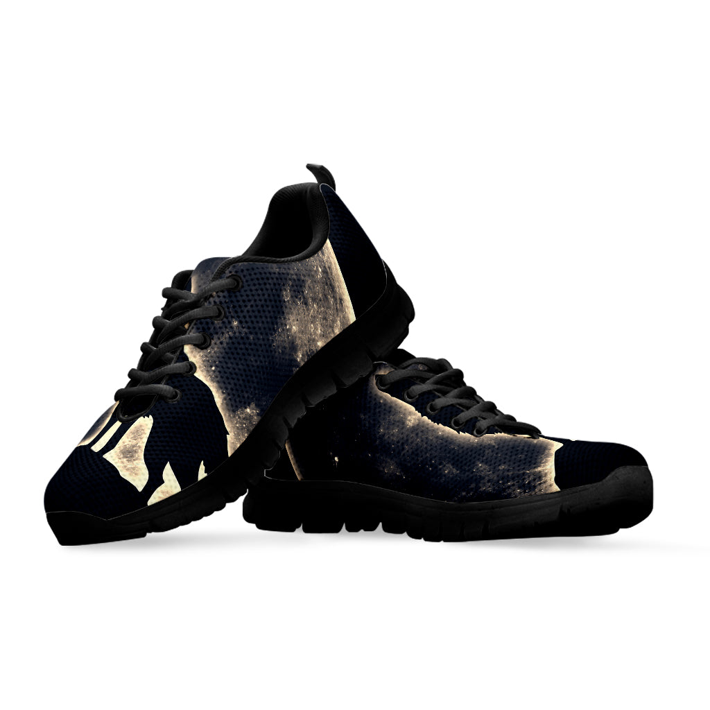 Full Moon Howling Wolf Print Black Running Shoes