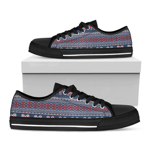 Valentine's Day Knitted Pattern Print Black Low Top Sneakers